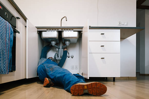 Professional Plumbing technician working in Centreville, IL